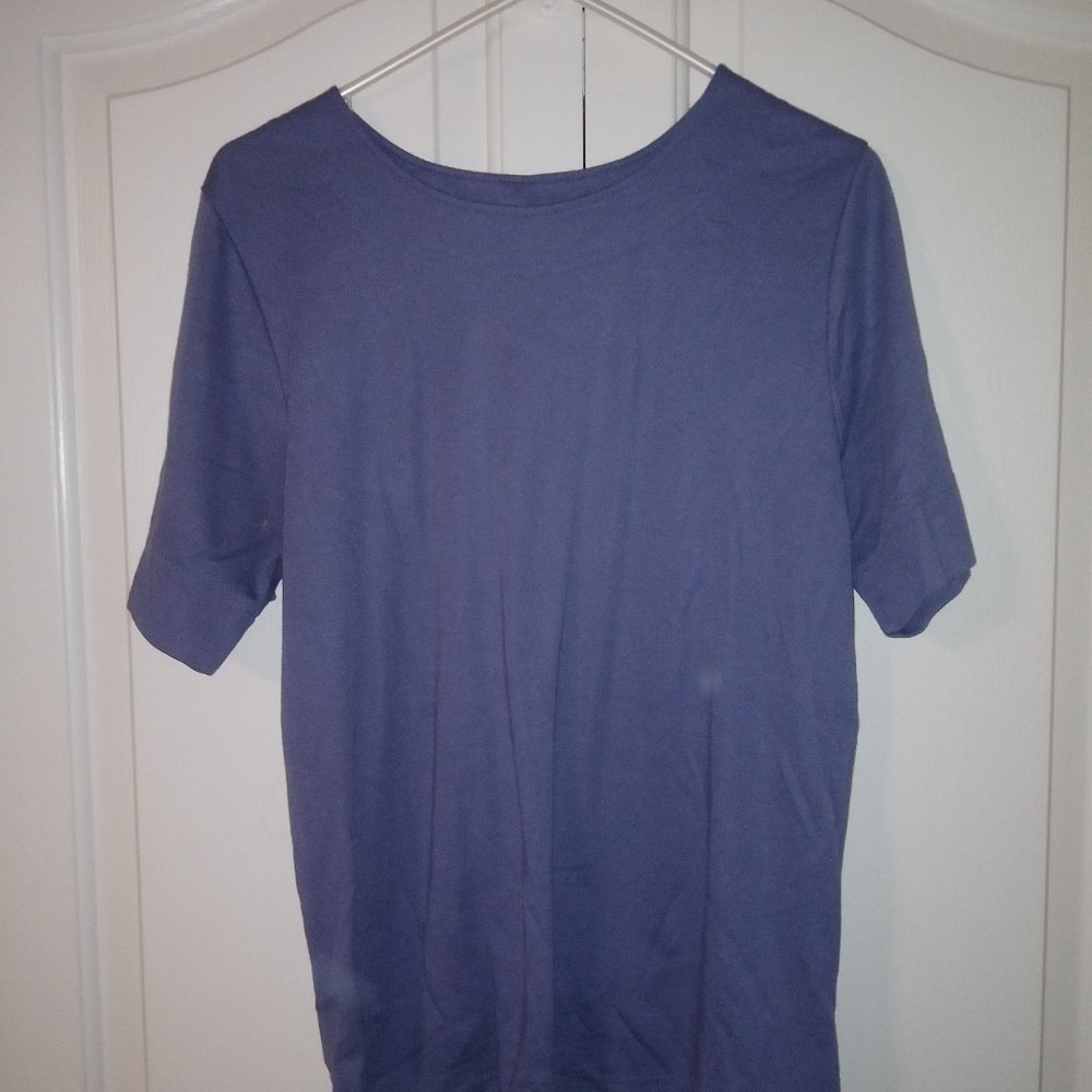 Weekender top, size large